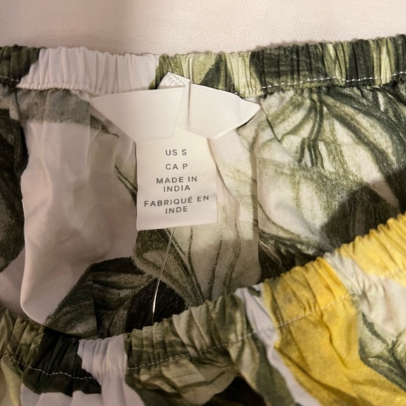 Lemon Top 🍋 - Picture 3 of 5